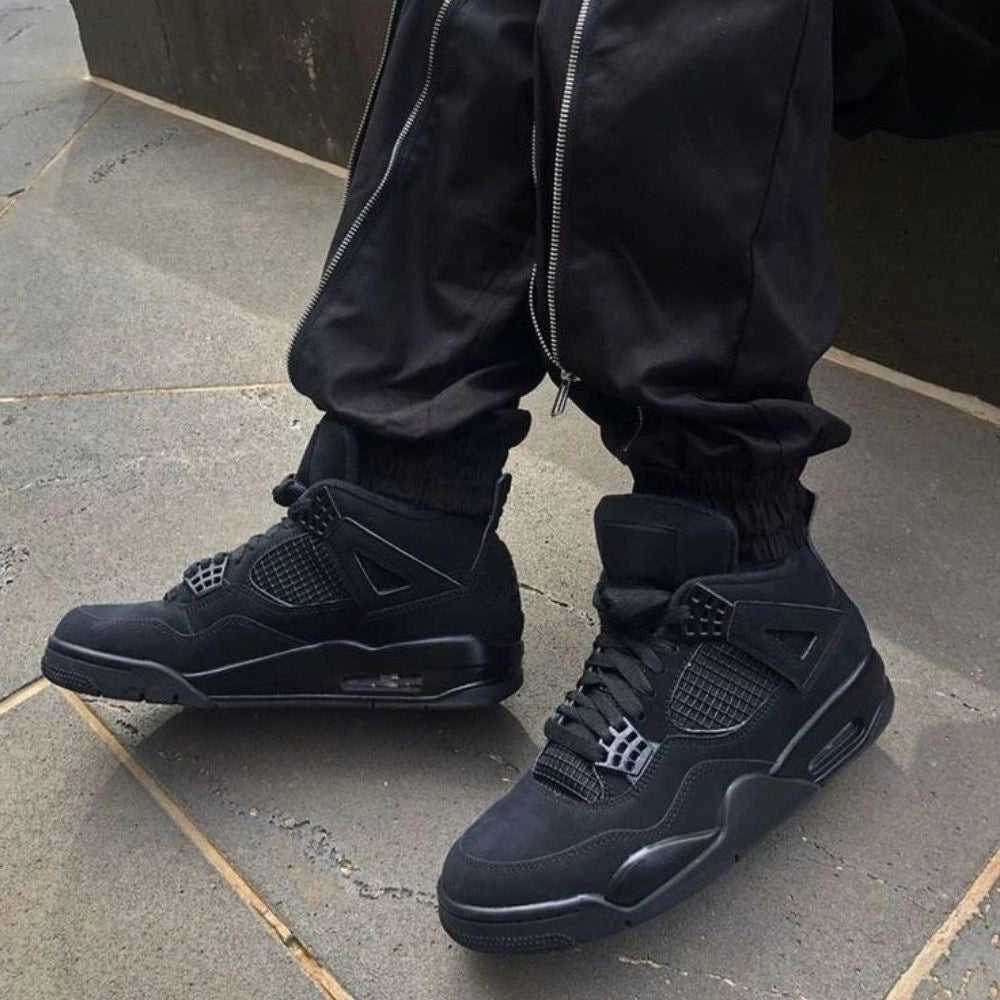 Hot Sale🔥 4 Retro Black Cat